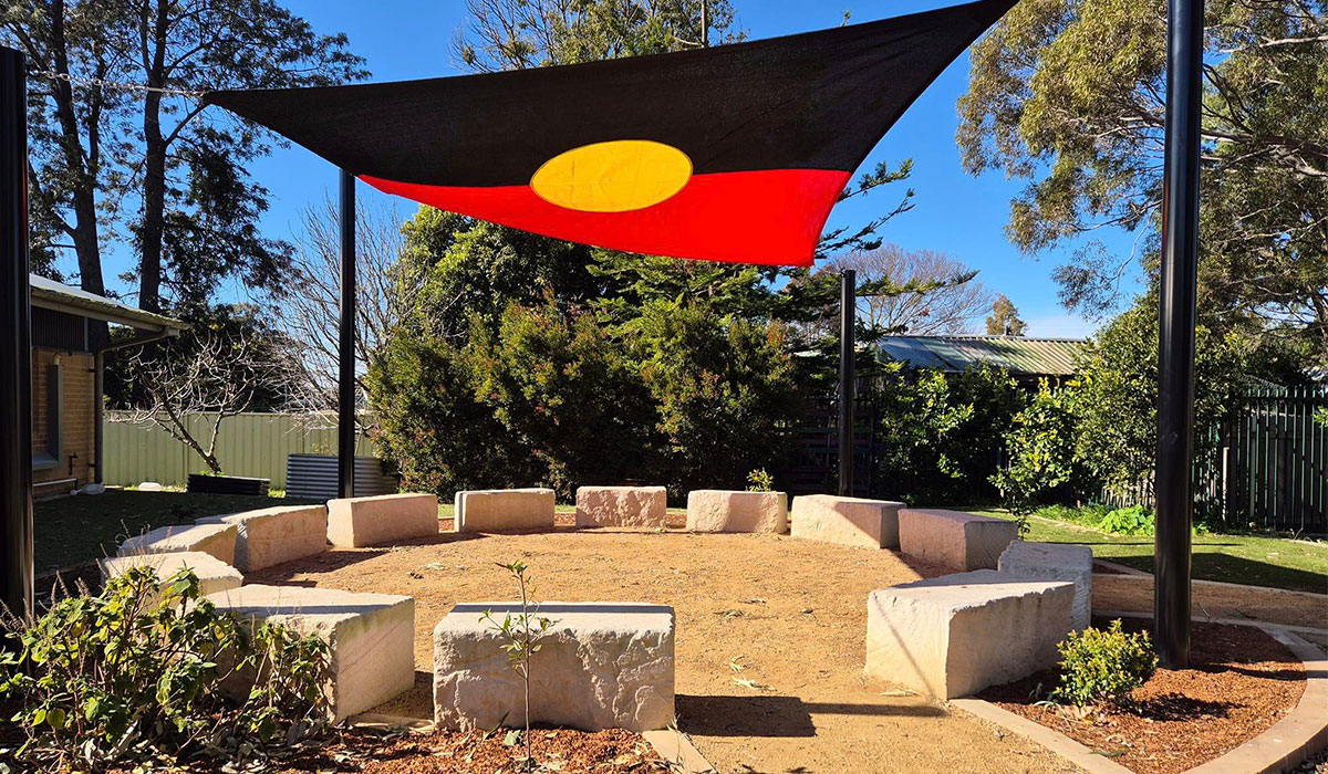 Thirlmere Public School, commercial landscaping wollondilly yarning circle with bush tucker plants, shade sail